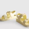 Flower strap sandals