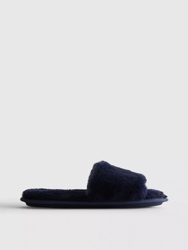 Fluffy crossband slippers