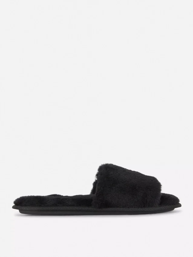 Fluffy crossband slippers