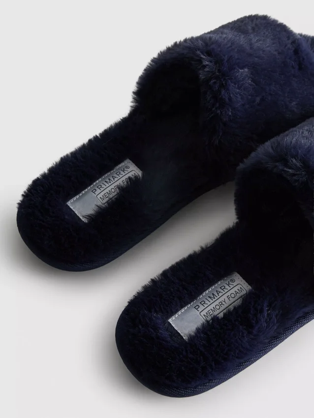 Fluffy crossband slippers