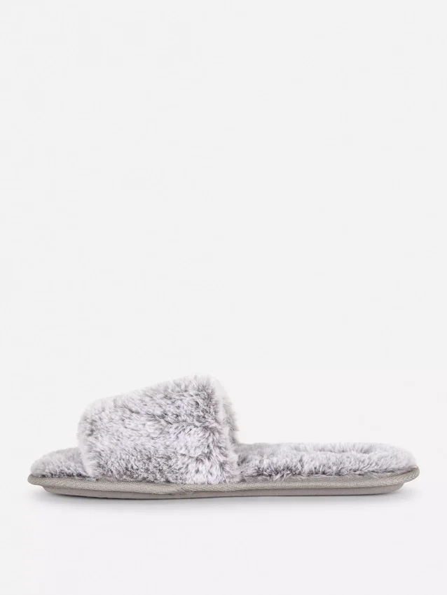 Fluffy crossband slippers