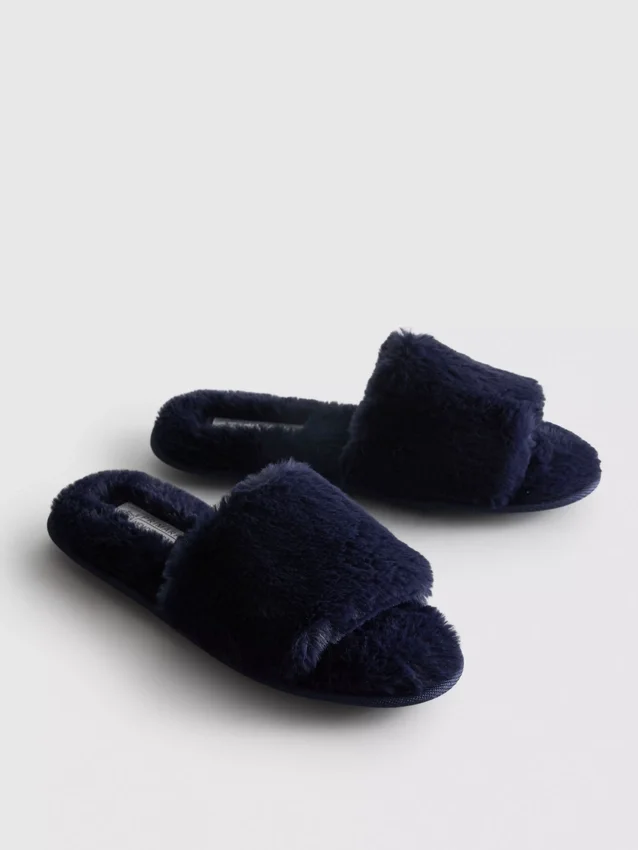 Fluffy crossband slippers