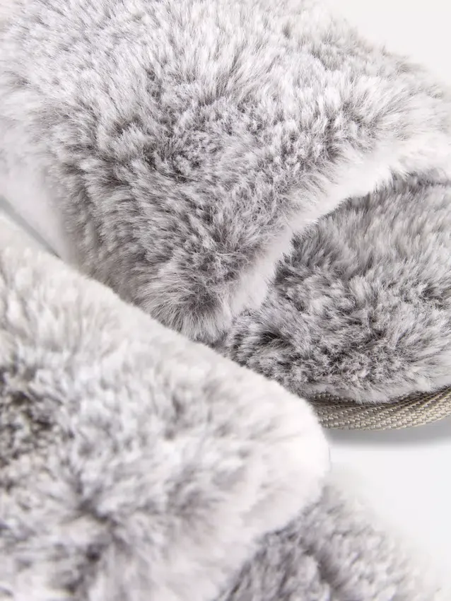 Fluffy crossband slippers
