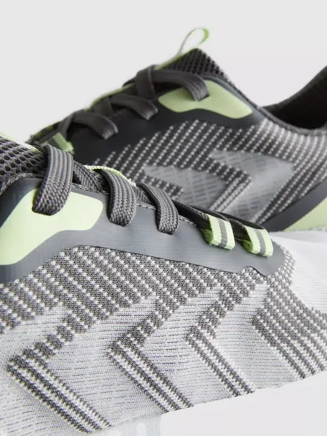 Foamflex sneakers