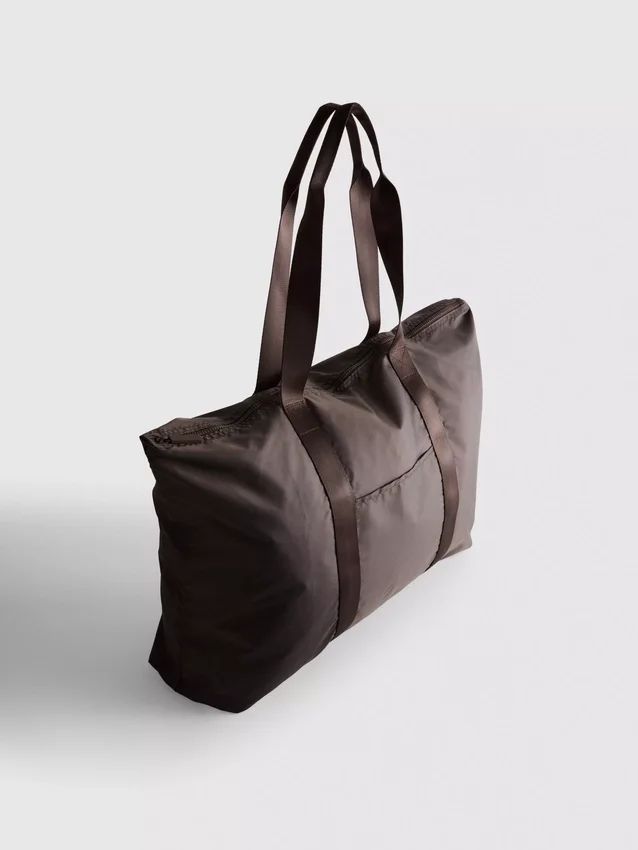 Foldaway weekender bag