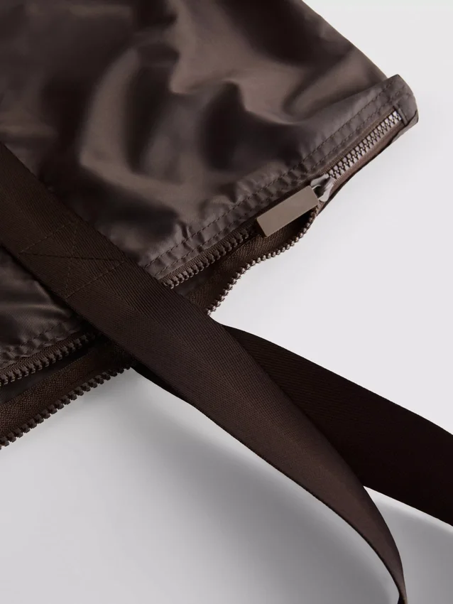 Foldaway weekender bag