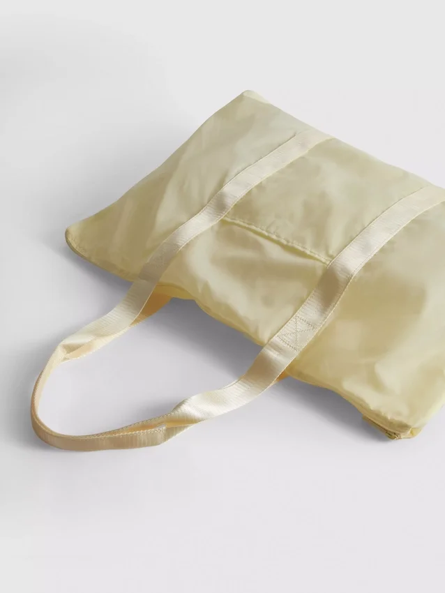 Foldaway weekender bag