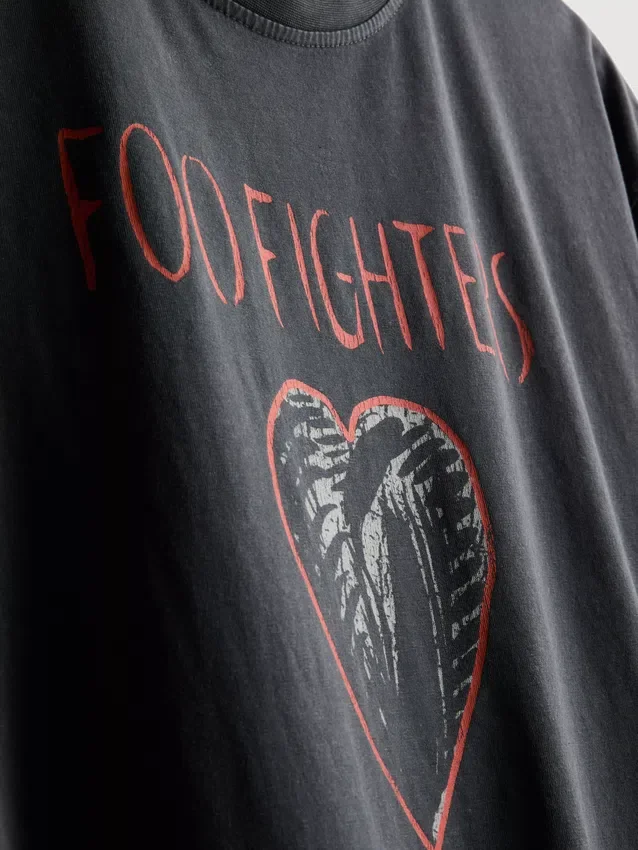 Foo fighters graphic t-shirt