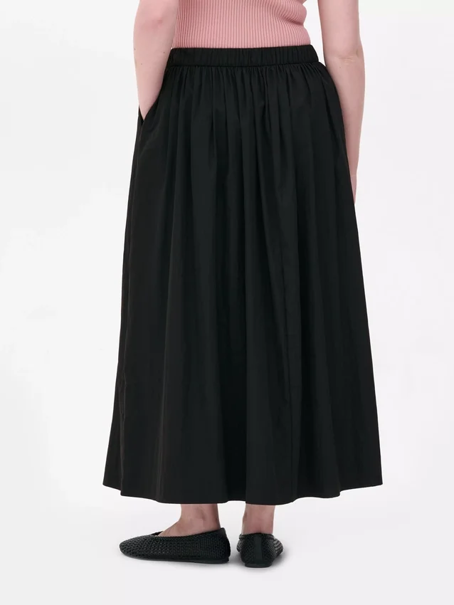 Gathered waist maxi skirt