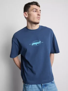 Graphic t-shirt