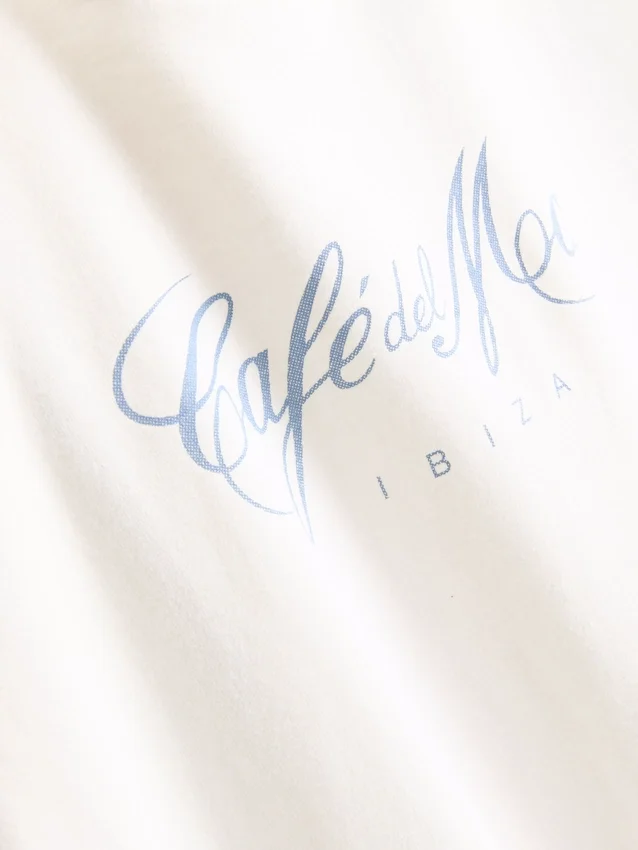 Graphic t-shirt