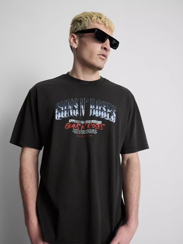 Guns n' roses graphic t-shirt