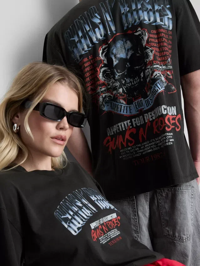 Guns n' roses graphic t-shirt