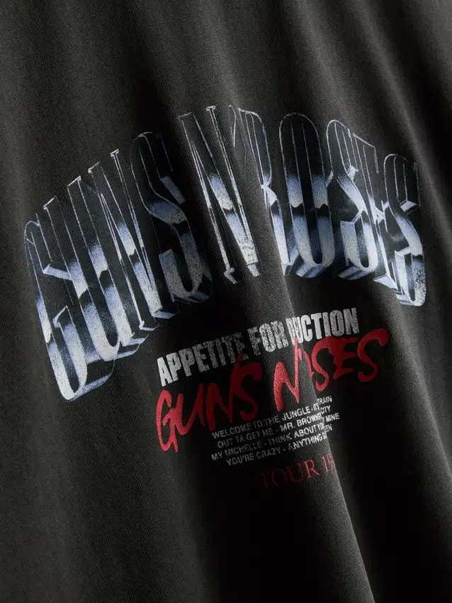 Guns n' roses graphic t-shirt