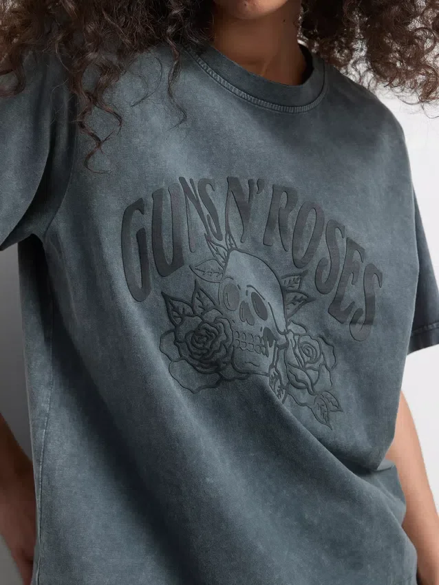 Guns n' roses lace trim t-shirt