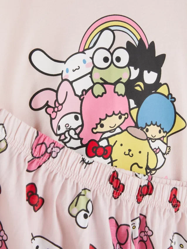 Hello kitty and friends graphic pajama top