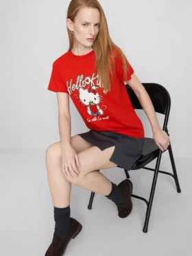 Hello kitty cotton relaxed strawberry tee