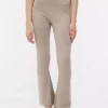 High-waisted active flared leggings