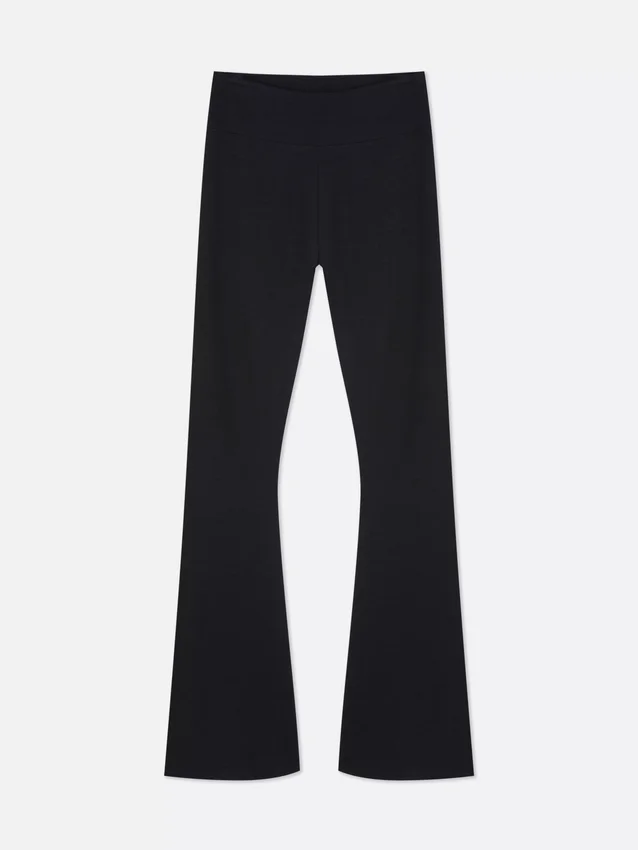 High-waisted active flared leggings