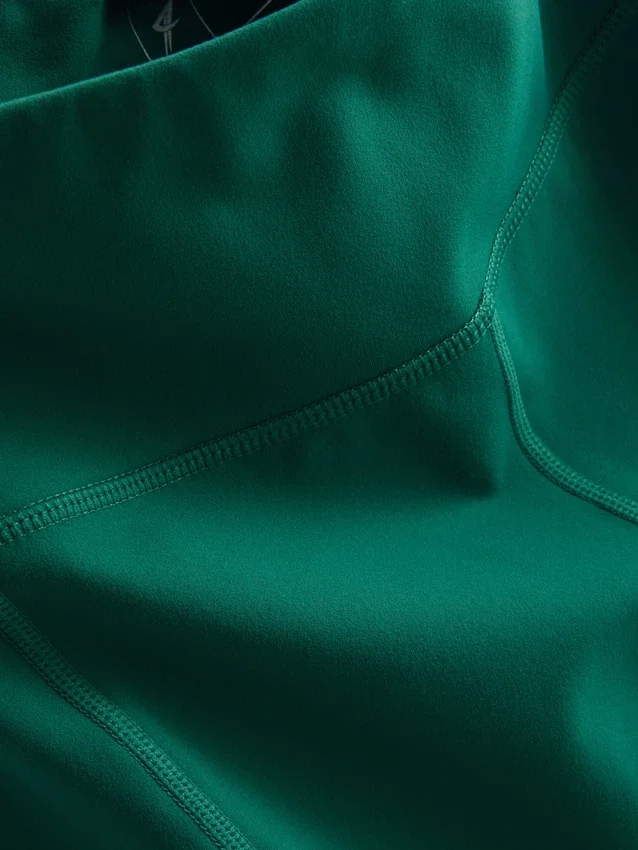 High-waisted active yoga shorts