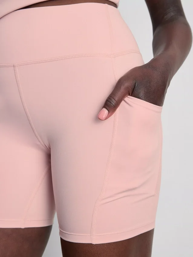 High-waisted active yoga shorts