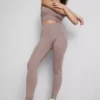 High-waisted maple active leggings