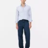 High-waisted relaxed jeans