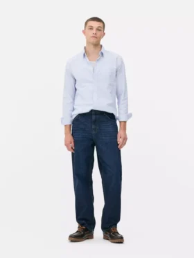 High-waisted relaxed jeans