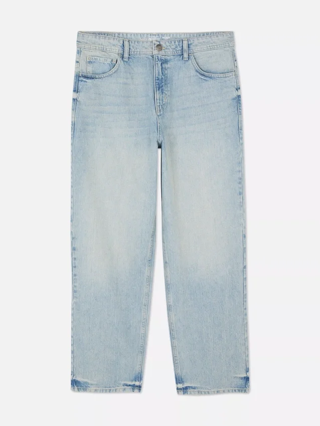 High-waisted relaxed jeans