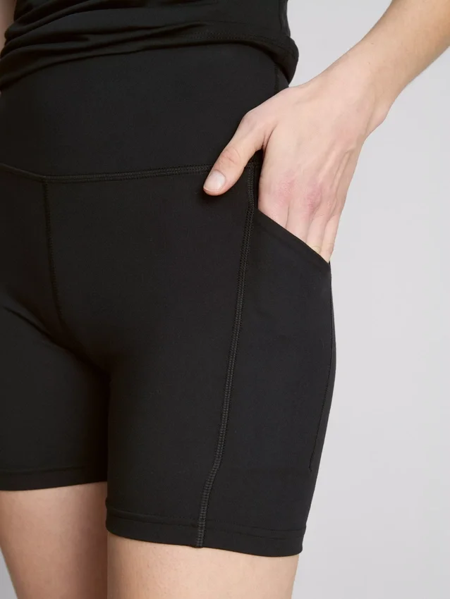 High-waisted smooth support active yoga shorts