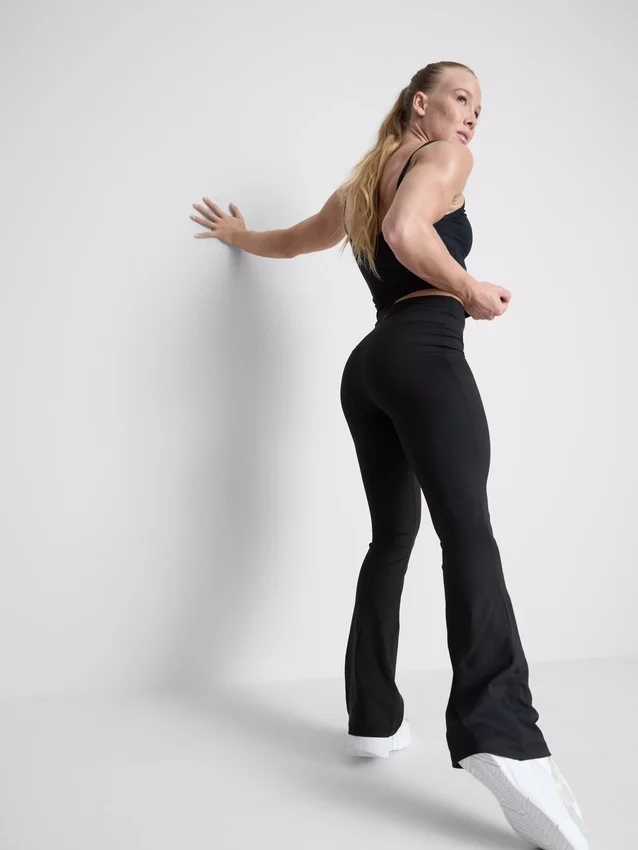High-waisted smooth support flared active leggings