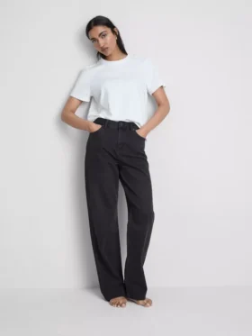 High-waisted straight-leg jeans