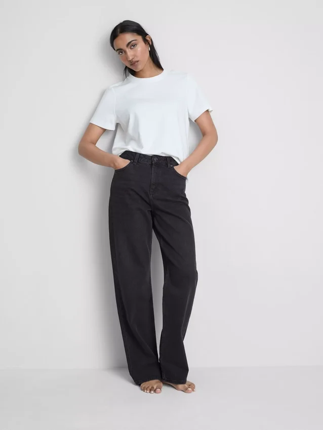 High-waisted straight-leg jeans