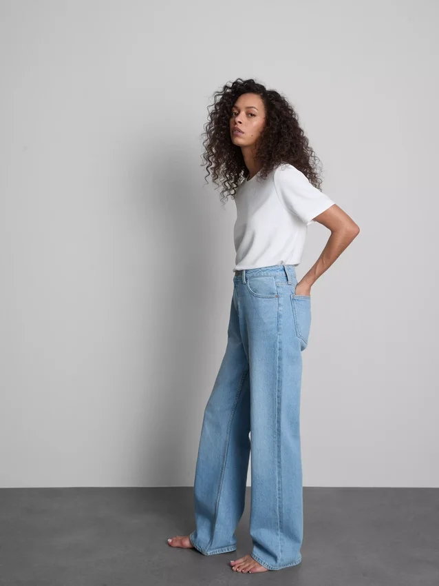 High-waisted straight-leg jeans