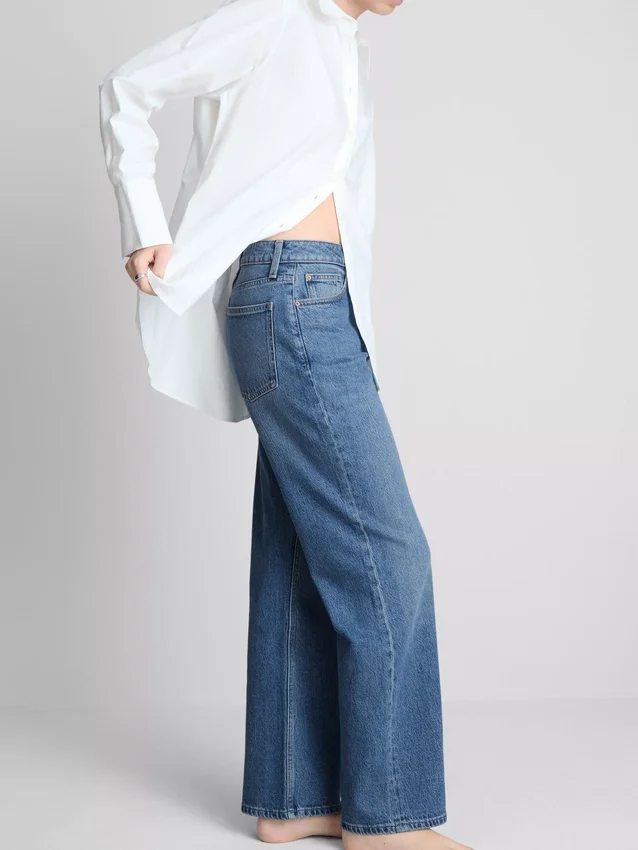 High-waisted straight-leg jeans