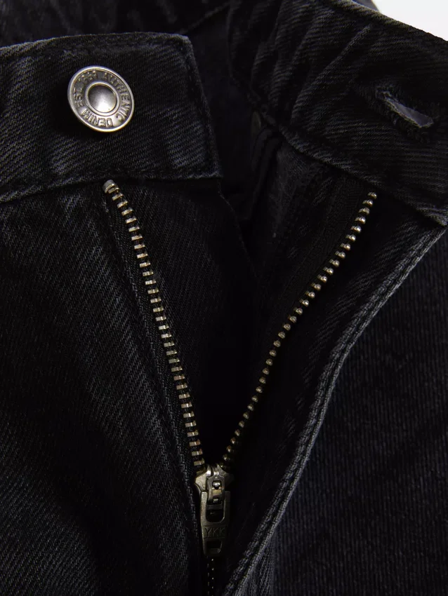 High-waisted straight-leg jeans