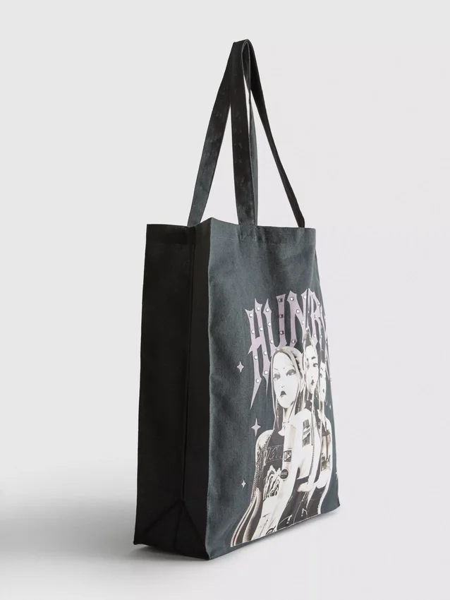 Huntr/x graphic tote bag