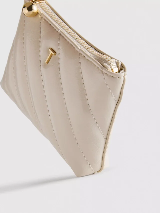 Initial coin purse