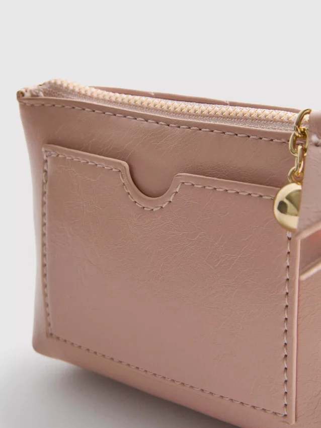 Initial coin purse
