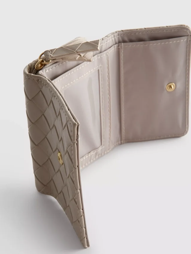 Initial quilted purse
