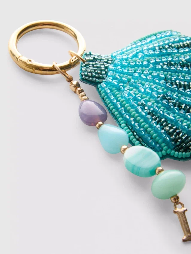 Initial shell bag charm
