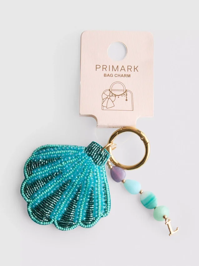 Initial shell bag charm