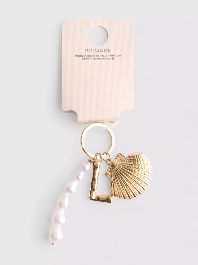 Initial shell charm keychain