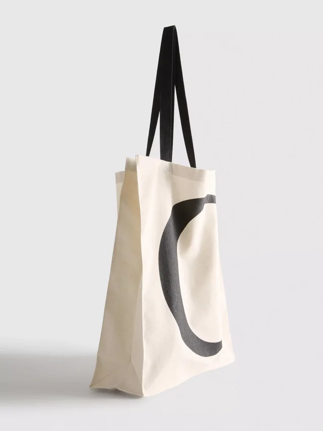 Initial tote bag