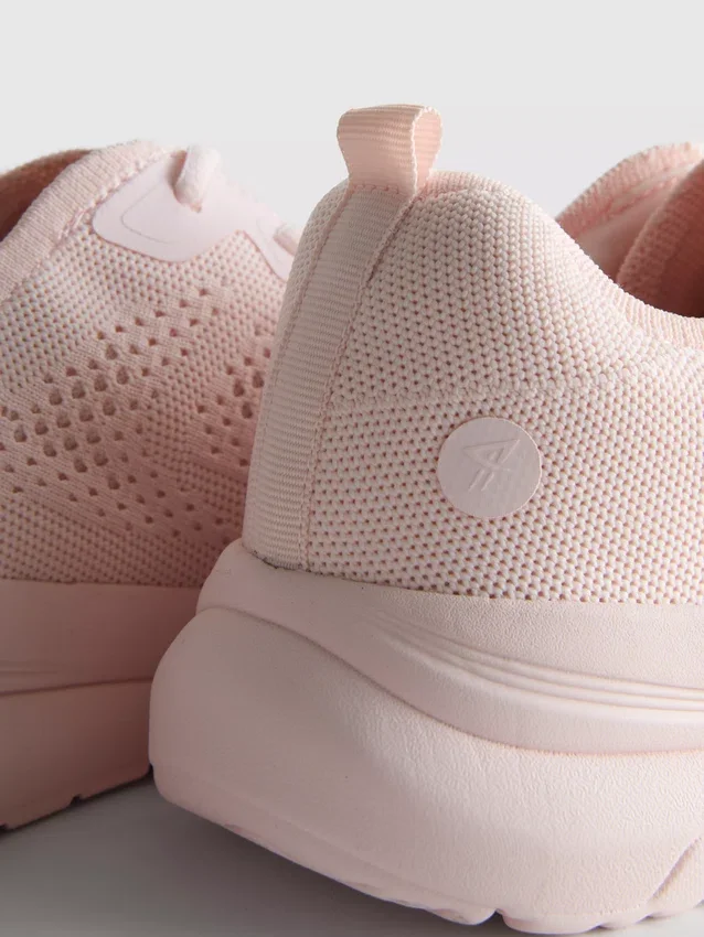 Knitted lace-up sneakers