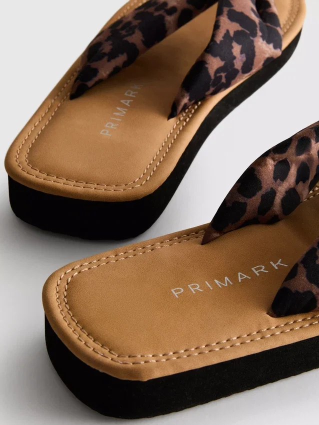 Knot-detail thong sandals