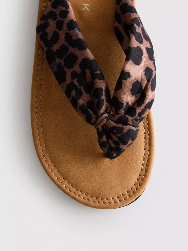Knot-detail thong sandals