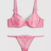 Lace underwired lingerie set