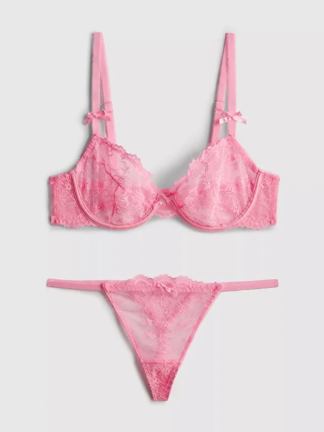 Lace underwired lingerie set