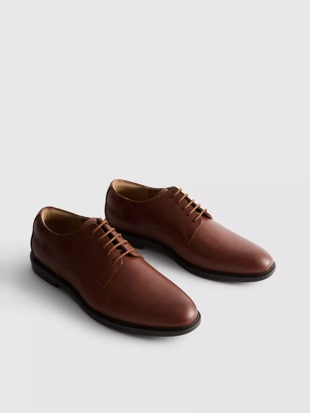 Lace up oxfords